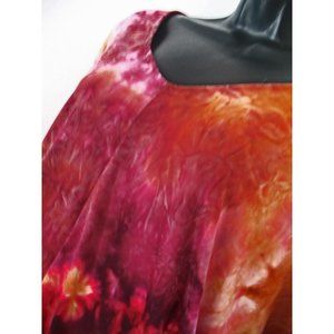 Ava Lane Boutique tie dye pullover Top, Maroon/Orange/White Size Medium.